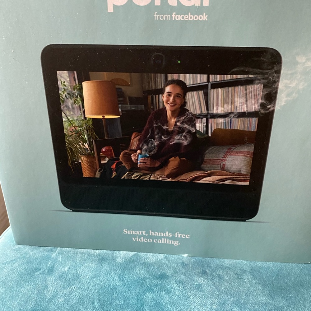Facebook Portal. New